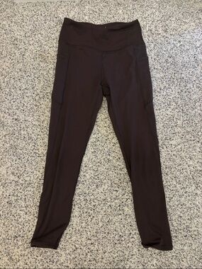 Amazon Women’s Leggings Size XS with Side Pockets in Dark Brown